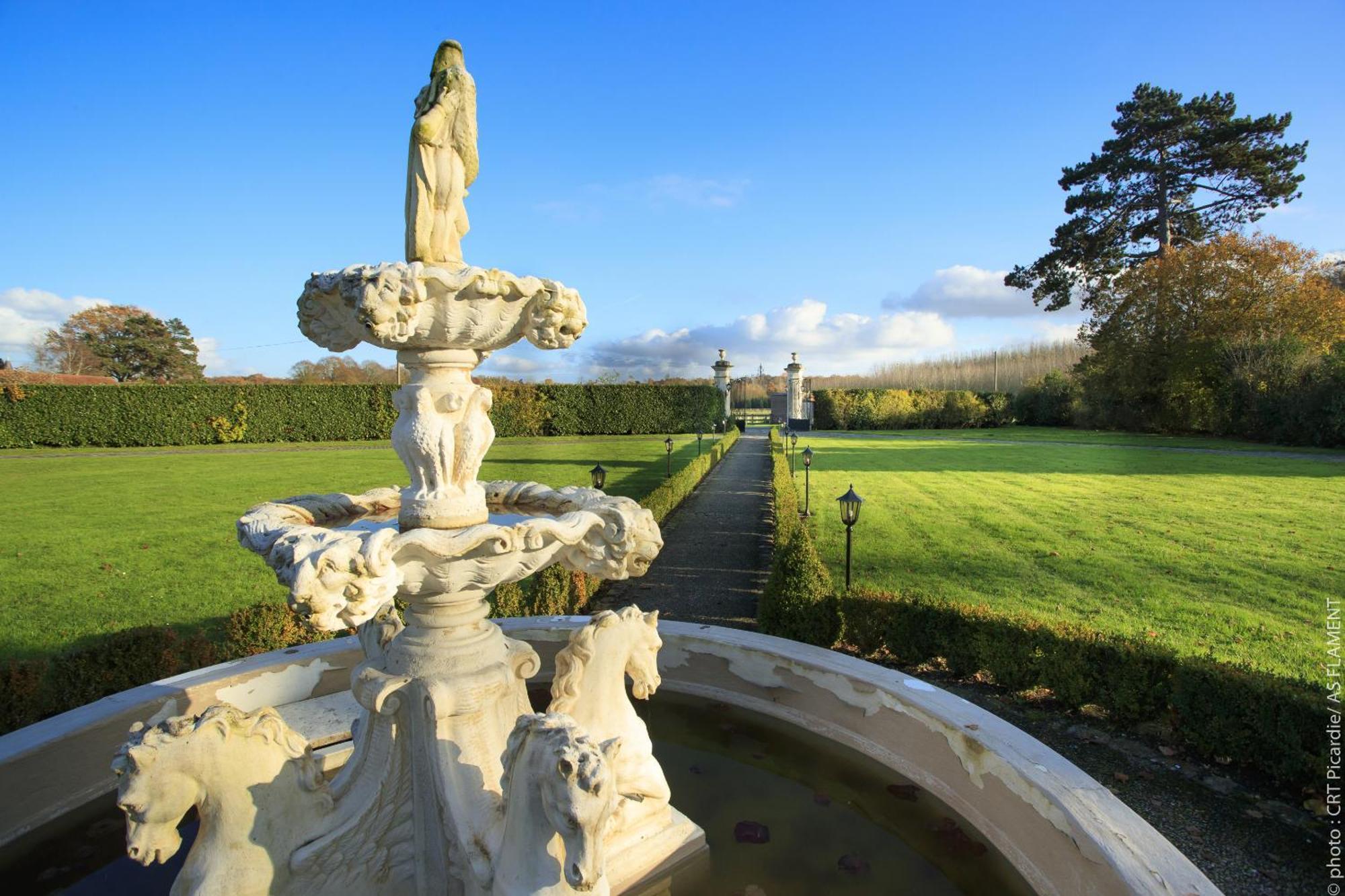 Chateau De Breuil Panzió Bruyères-et-Montbérault Kültér fotó